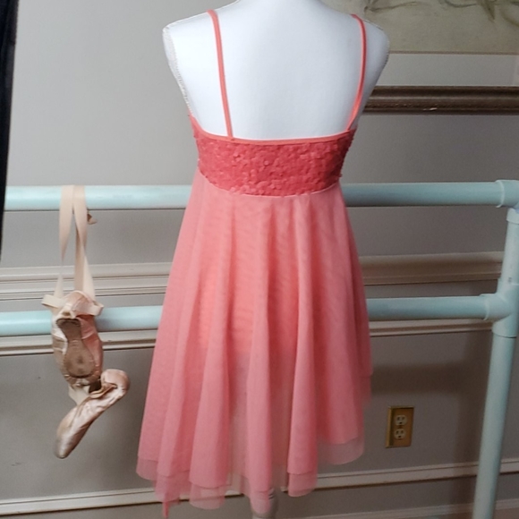 Coral lyrical dress - Picture 5 of 6